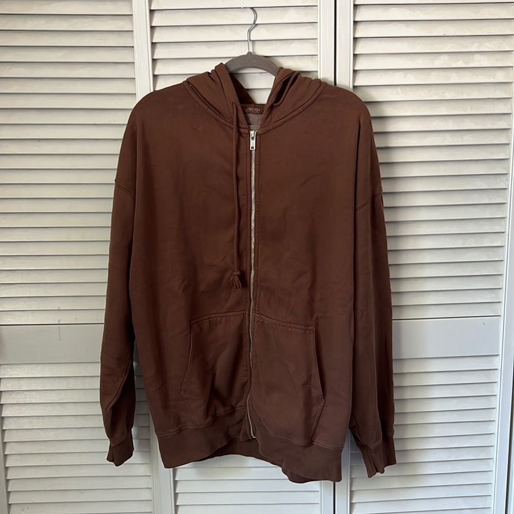 OVERSIZED BM ZIP UP HOODIE